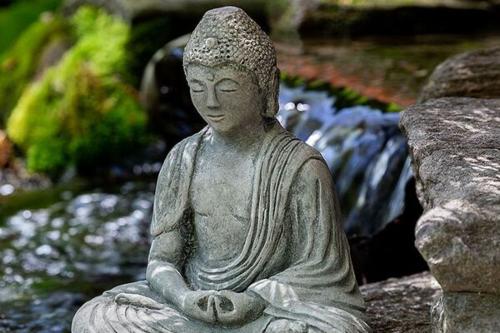 Statue 092607 7 inch buddha